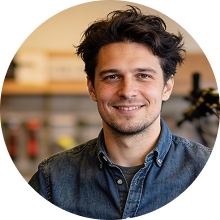 Porträtt av Marcus Lindgren, elcykelbutiksägare
